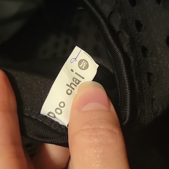 Black swimsuit one piece size Medium new never worn - Picture 3 of 3